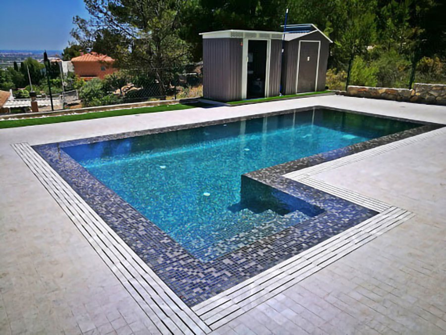 piscina-desbordante-canaletas-bizkaia